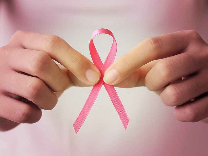 Outubro Rosa nas empresas: como contribuir para o mês da conscientização do câncer de mama